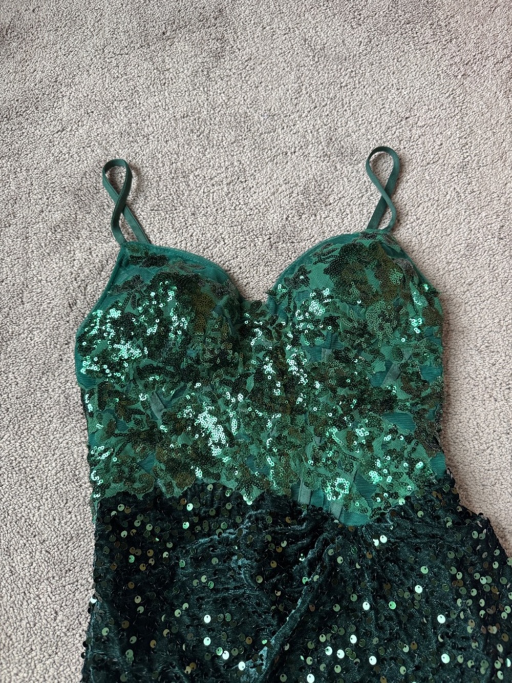 QUANJINR Sequin Mini Dress Green Black Ombre Spaghetti Strap Bodycon SIZE 2 - Picture 2 of 6